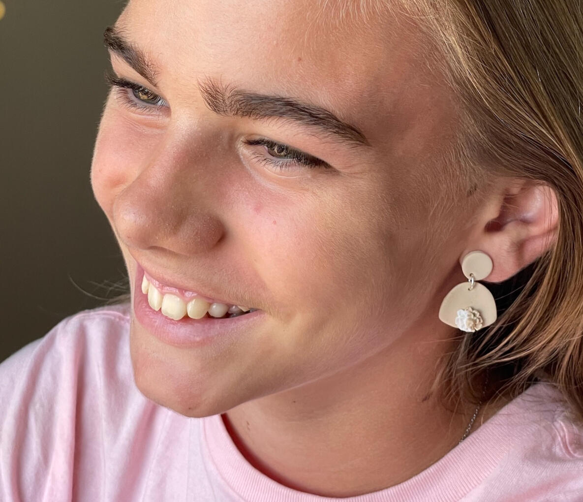 Brown and White Dandelion Demonstration