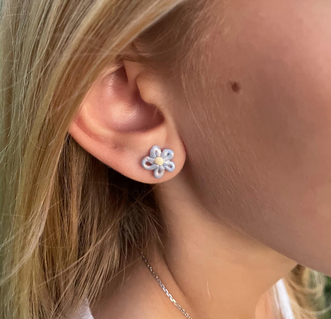 The Lil' Blue Flower $5